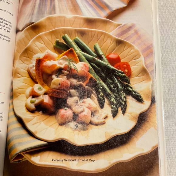 Vintage Better Homes & Gardens Cooking For One Cookbook Hardcover - Picture 7 of 10